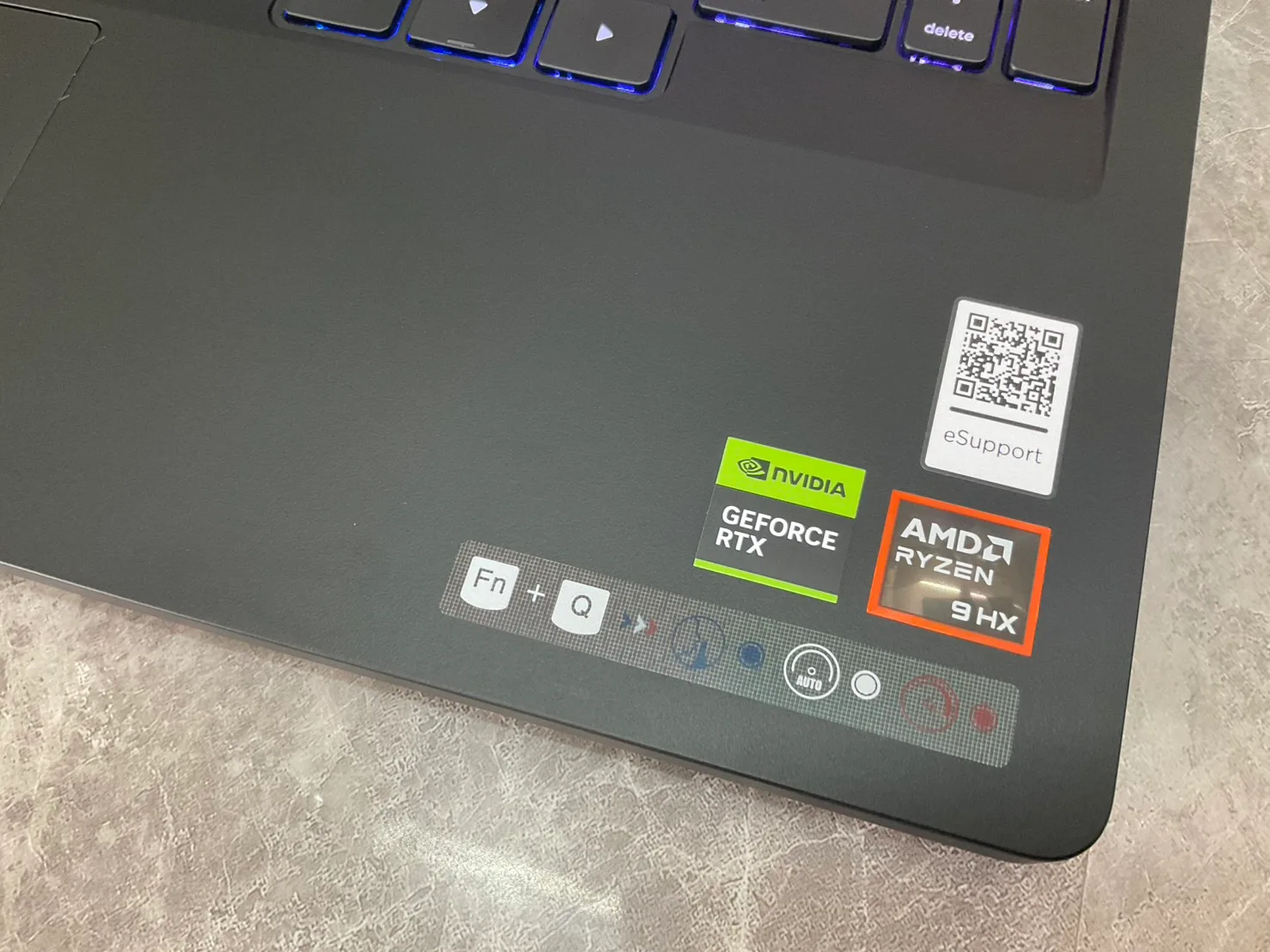 Lenovo Legion Pro 5 16AFR10-83F2000STA เพิ่มเติม