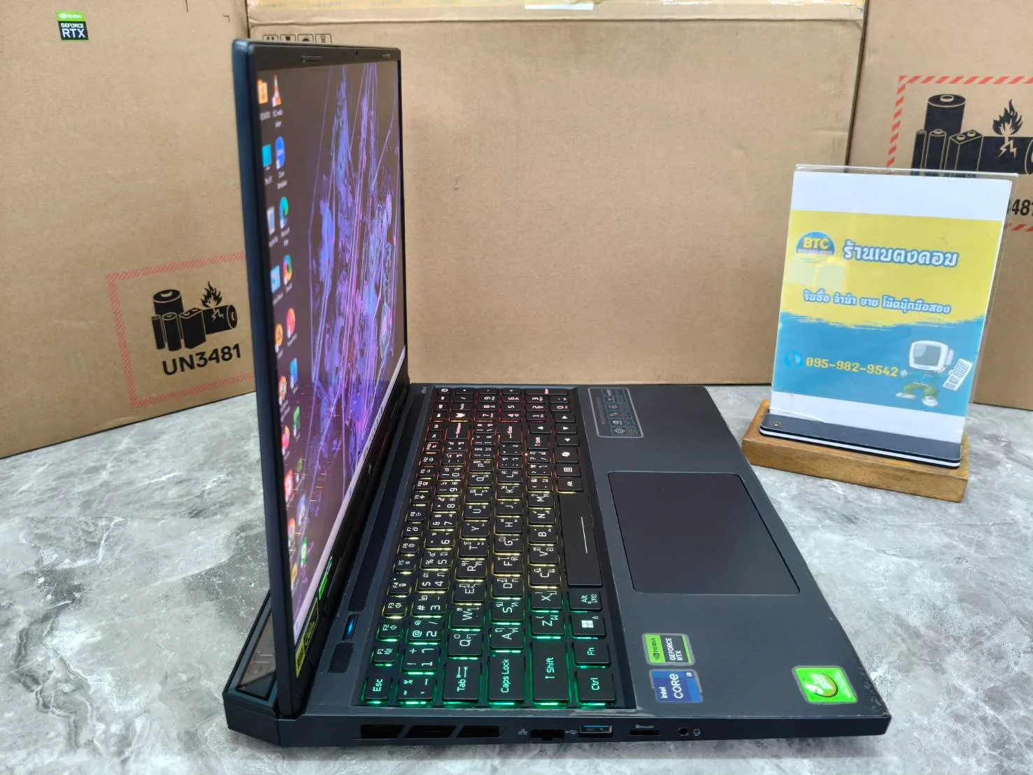 Acer Predator Helios 16 PHN16-72-99ZQ 2