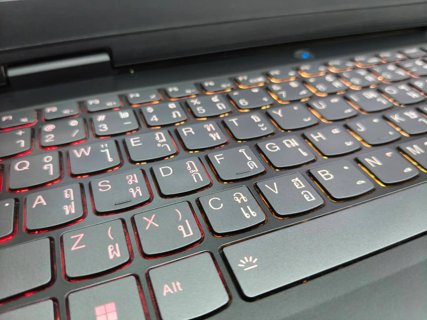 Lenovo IdeaPad Gaming 3 15IAH7-82S900RUTA เพิ่มเติม