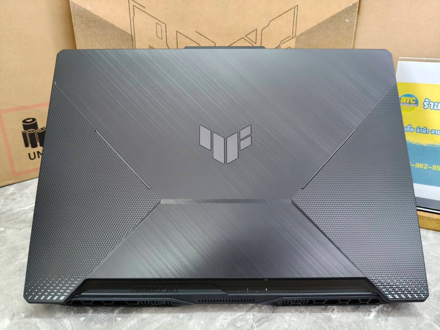 Asus TUF Gaming A15 FA506NCQ-HN013W 4