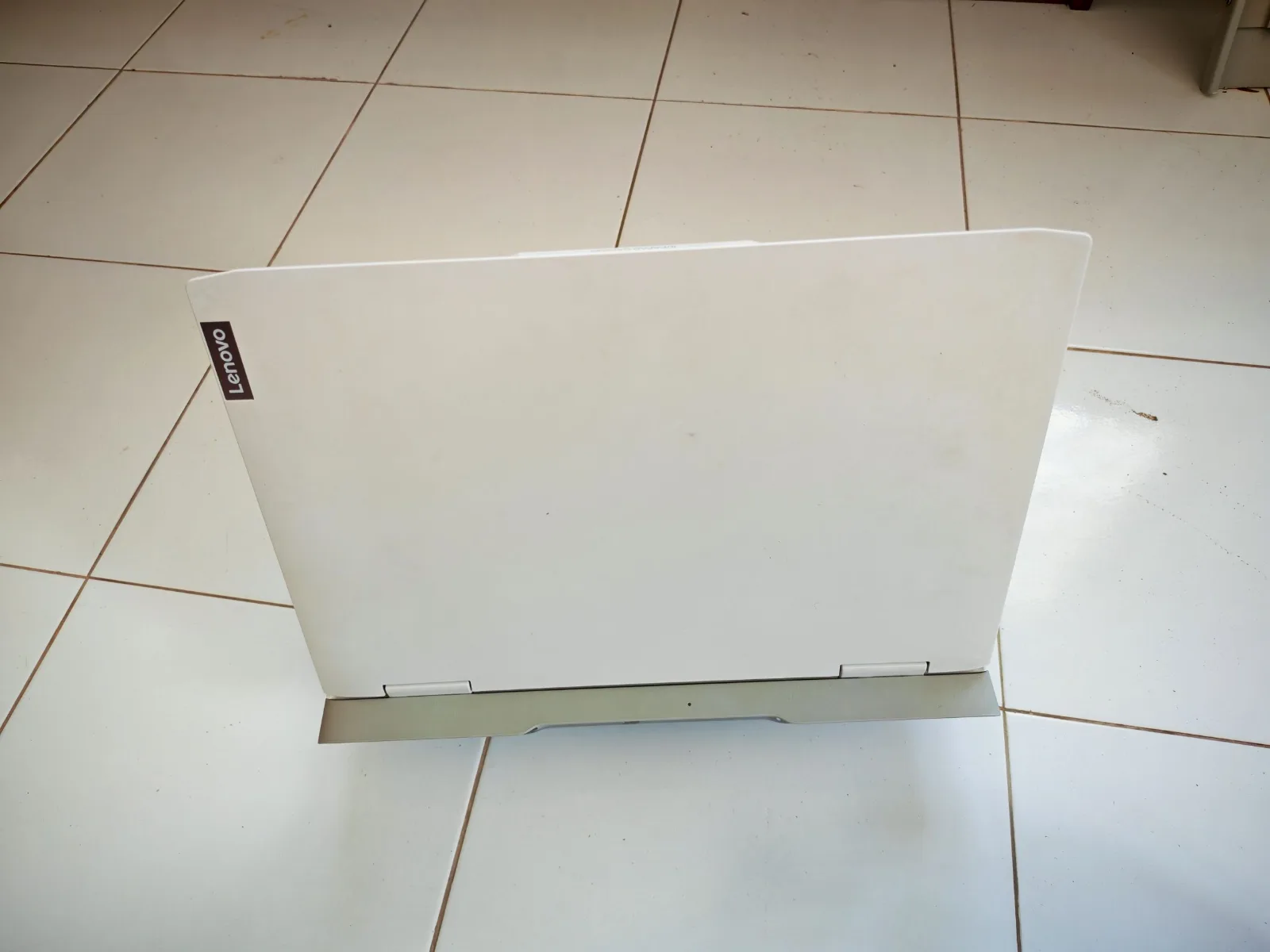 Lenovo IdeaPad Gaming 3 15IAH7-82S9008UTA