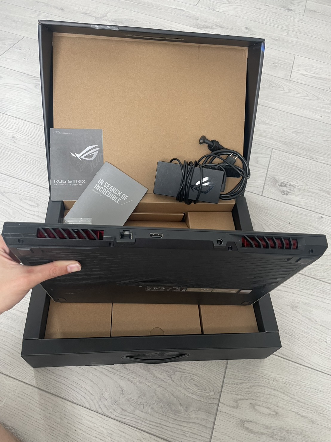 Asus ROG Strix G G531GD-AL025T 4