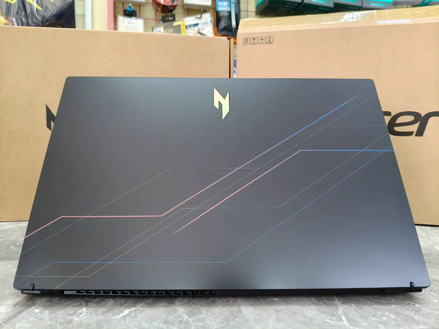 Acer Nitro V 15 ANV15-52-501P 4