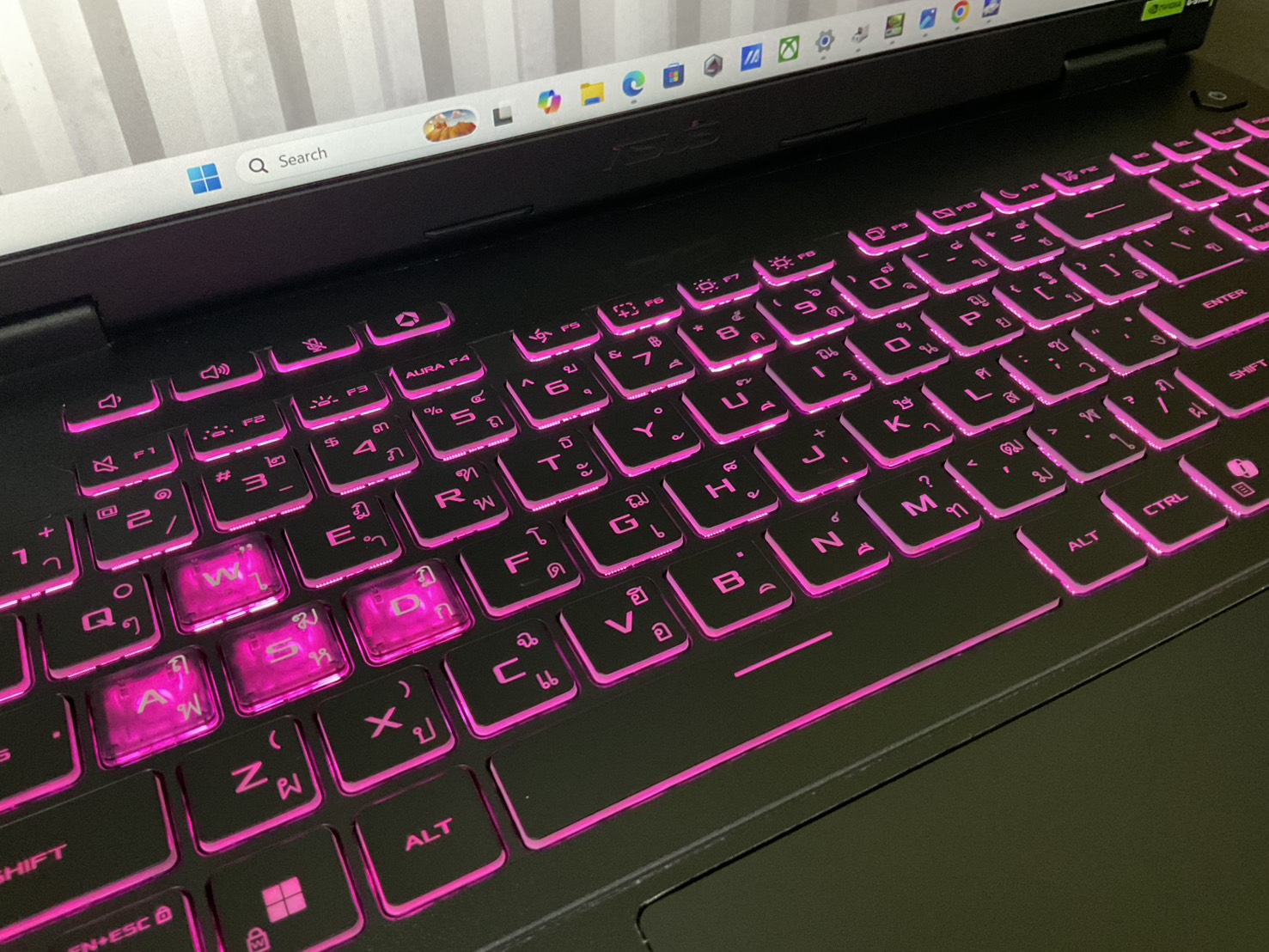 Asus TUF Gaming F16 FX608JMR-RV121W เพิ่มเติม