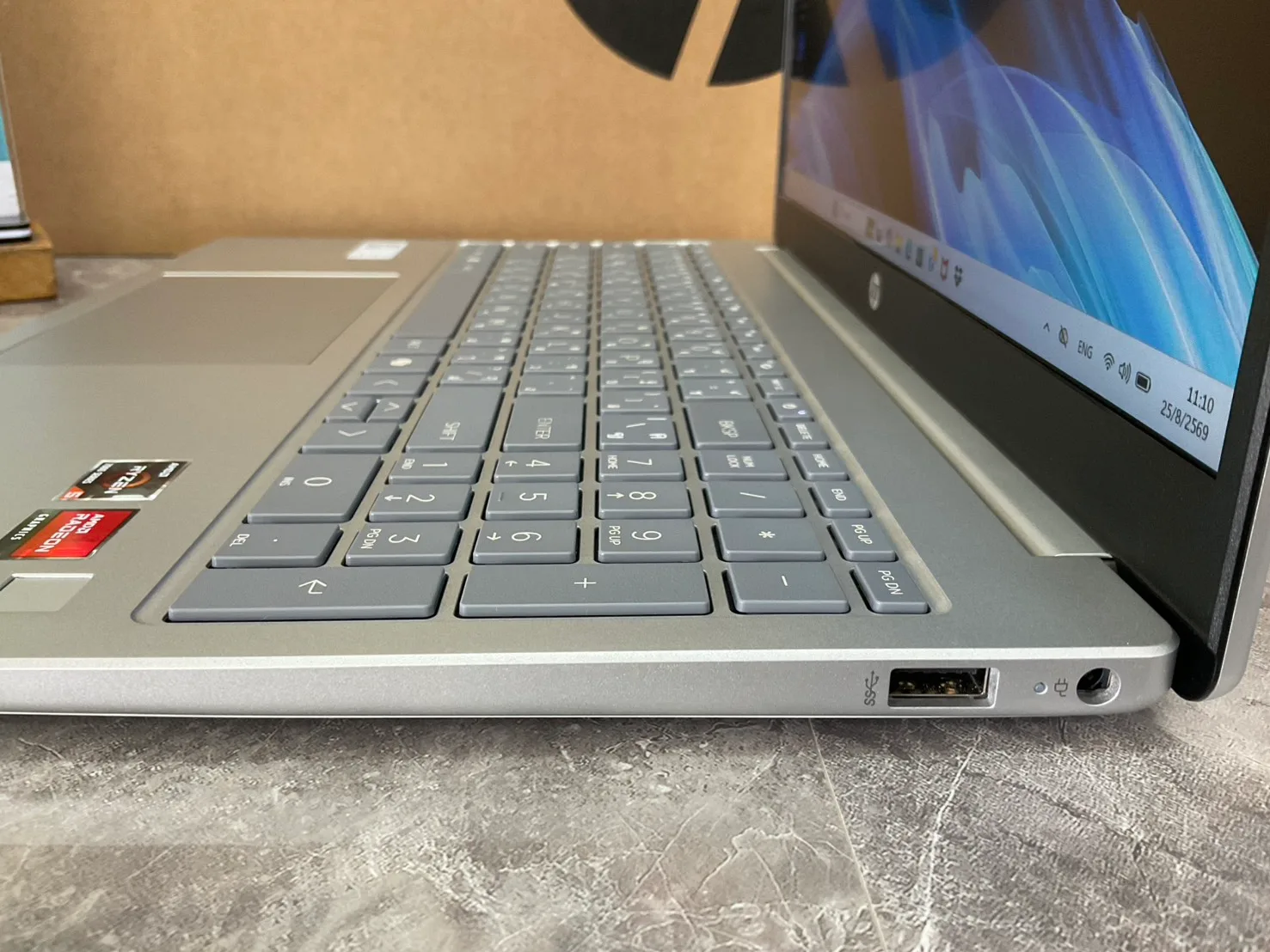 HP 15-fc1109AU 4