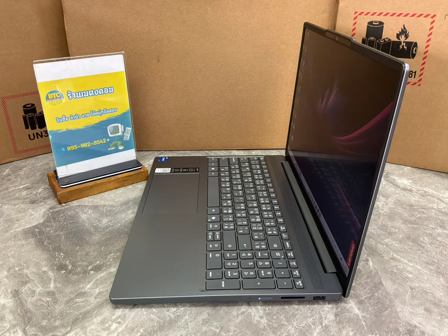 Lenovo IdeaPad Slim 3 15IRH10-83K100D8TA 3