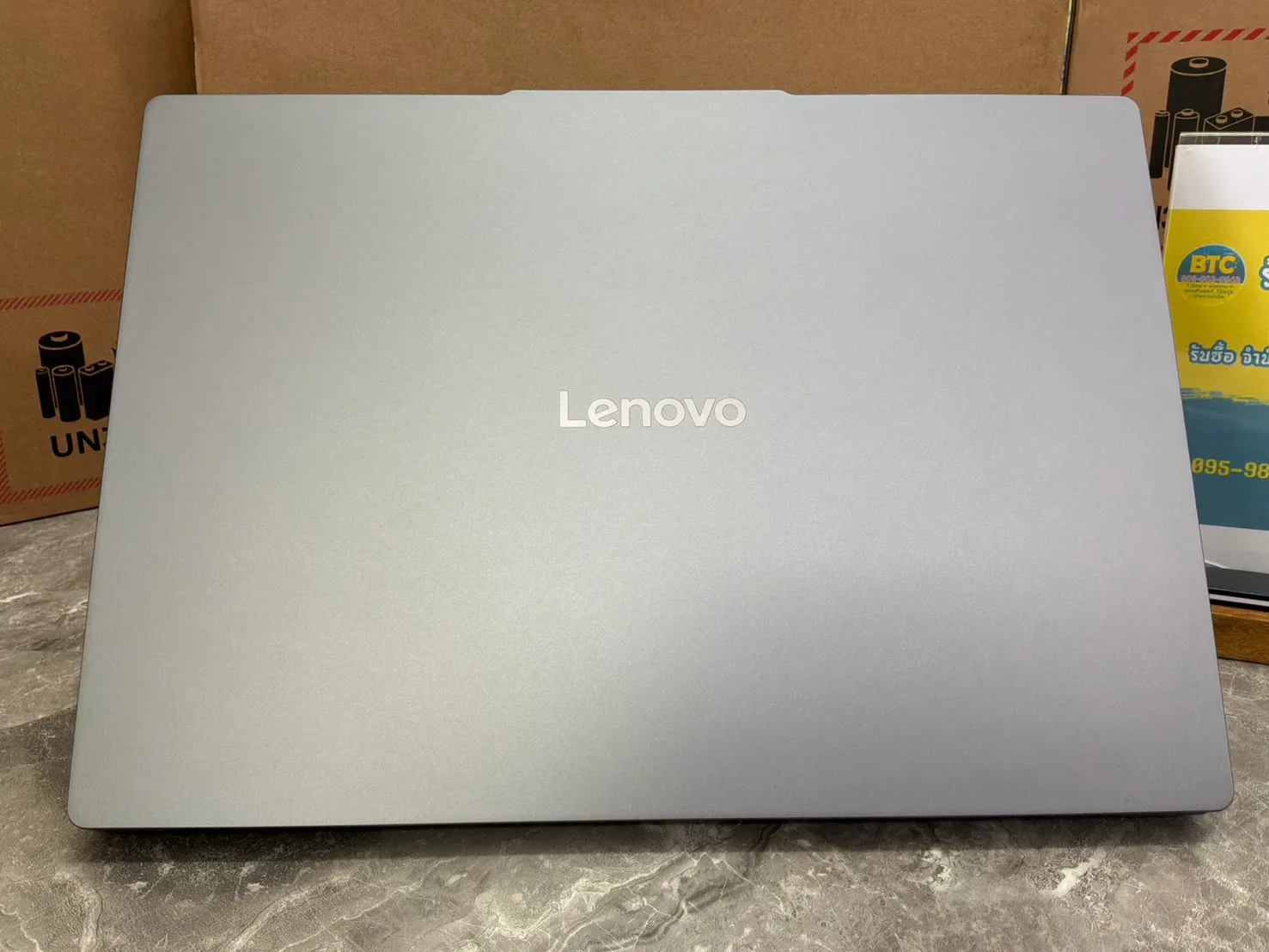 Lenovo IdeaPad Slim 3 15IRH10-83K100DCTA 4