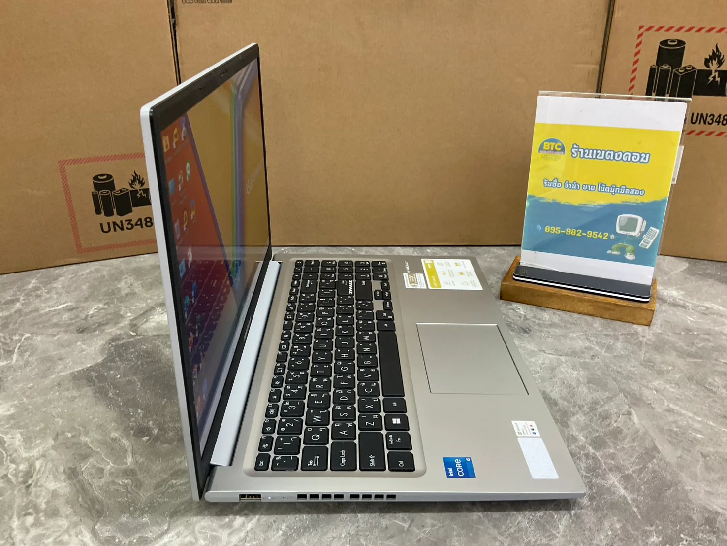 Asus Vivobook 15 X1502VA-BQ523WA 2