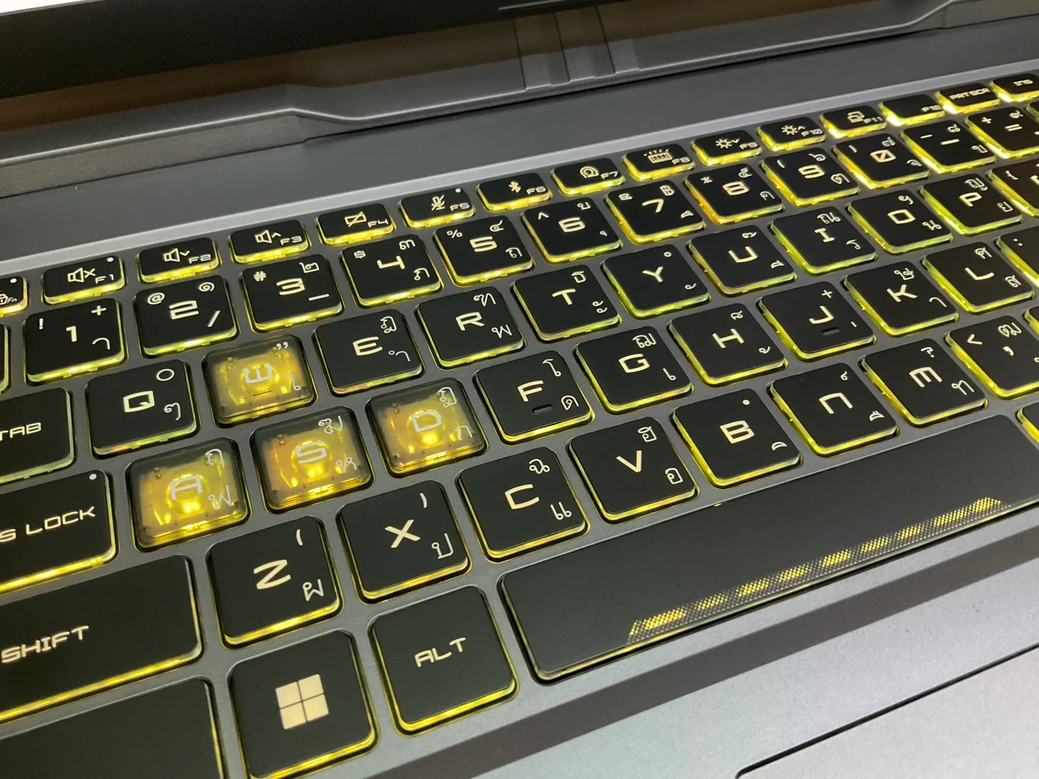 MSI Vector 16 HX AI A2XWHG-253TH เพิ่มเติม