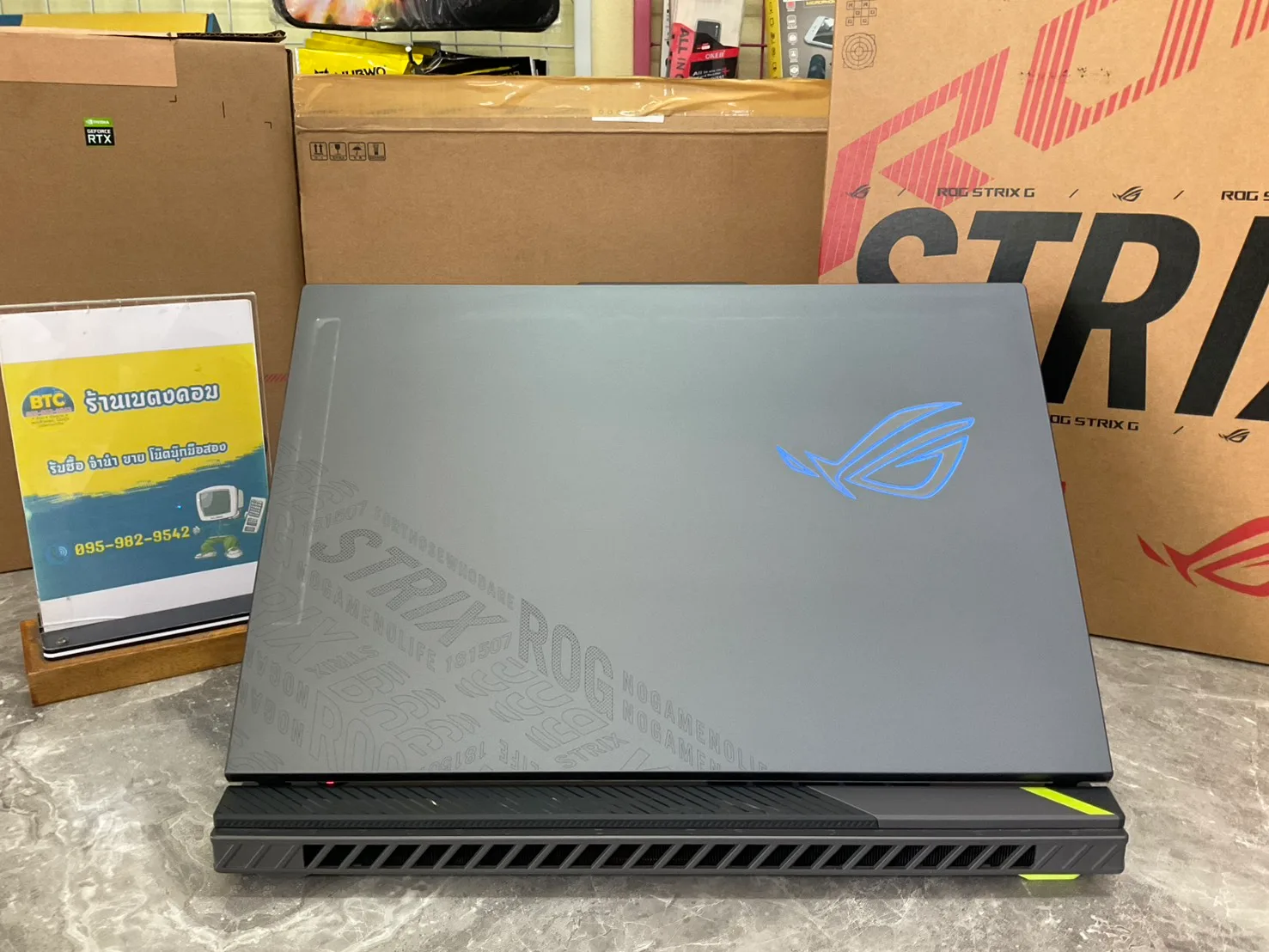 Asus ROG Strix G16 G614FR-S5100W 3
