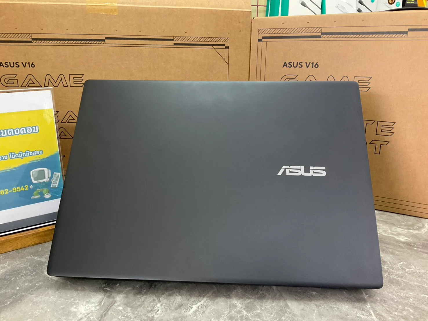 Asus V16 V3607VH-RP521W 4