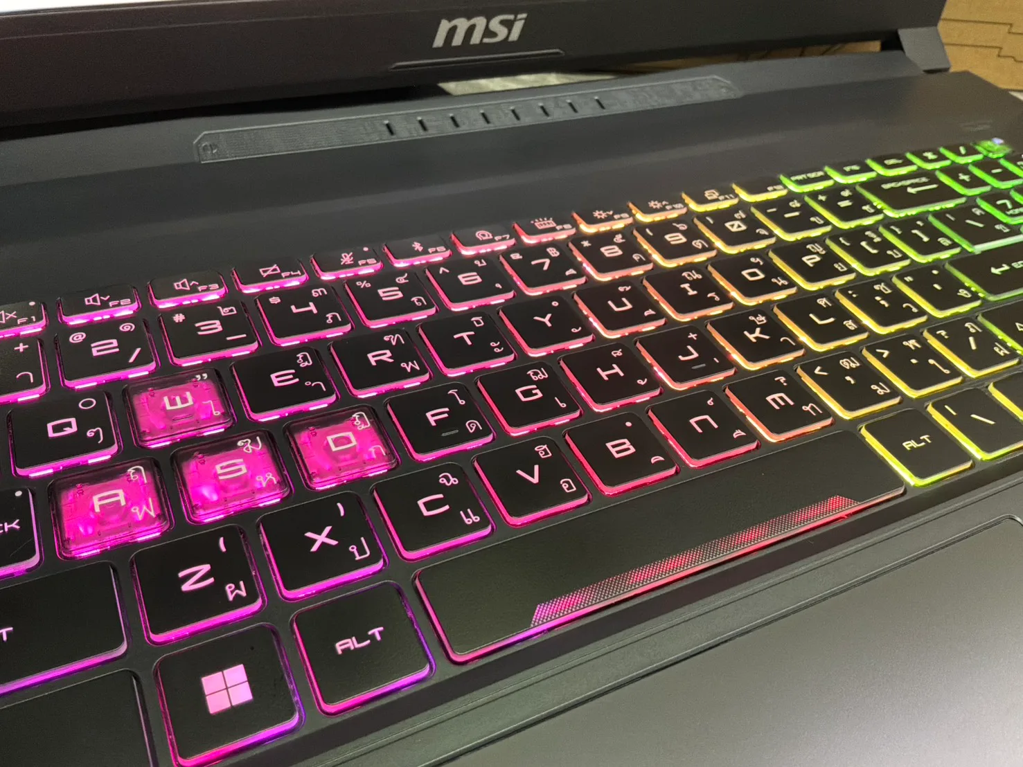 MSI Katana 17 HX B14WGK-202TH เพิ่มเติม