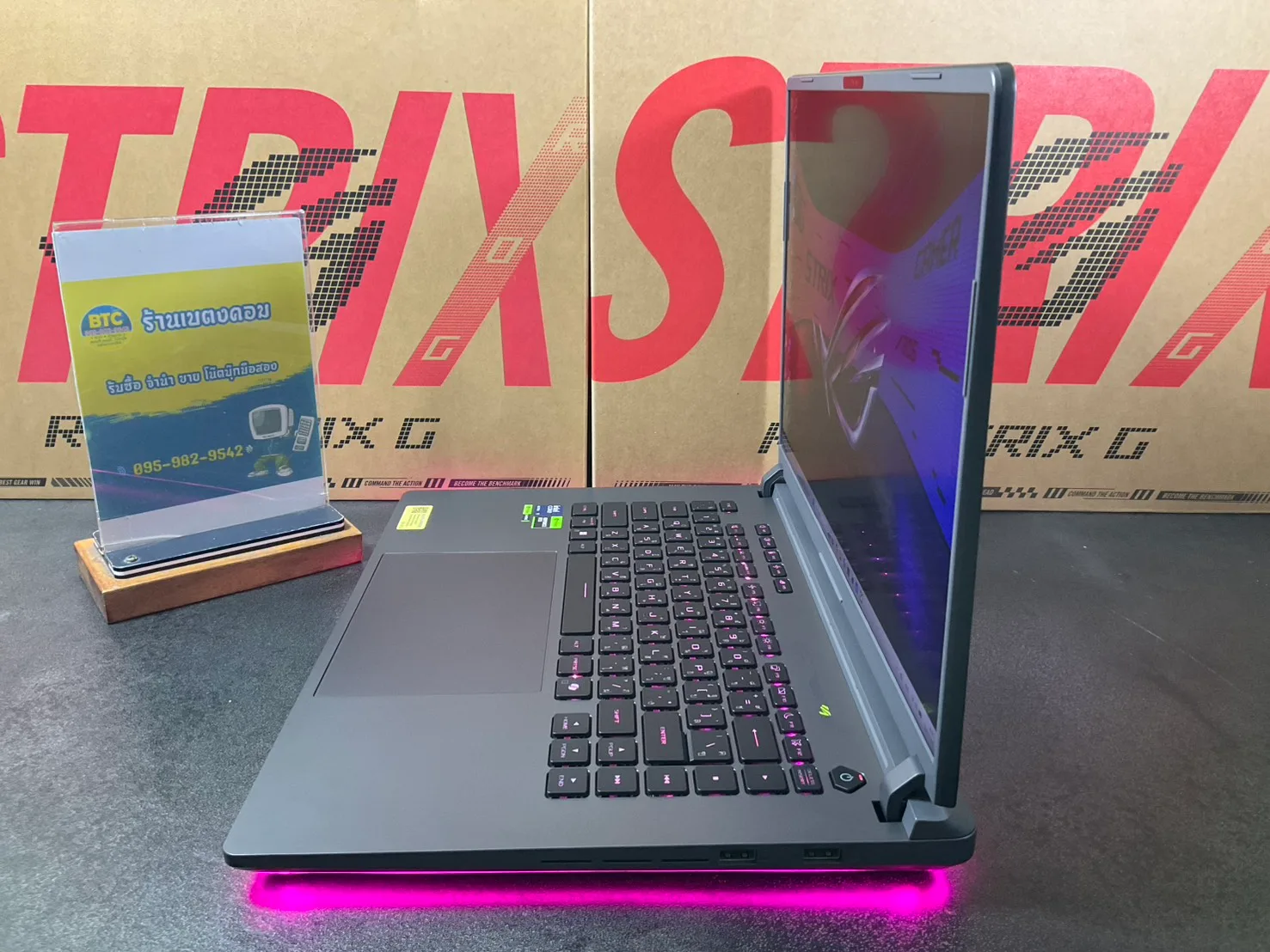 Asus ROG Strix G16 G615LR-S5160W 3