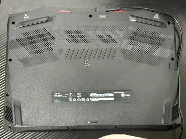 Acer Nitro 5 AN515-44-R28F 3