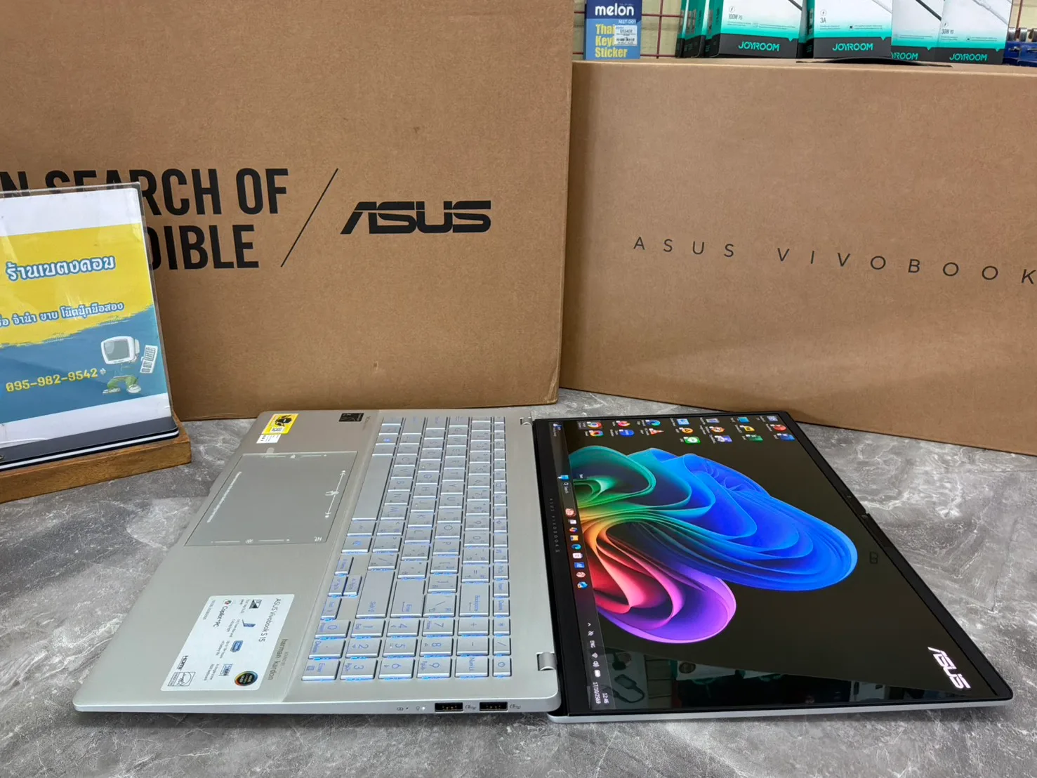Asus Vivobook S 15 S5507QA-PU098WF 3